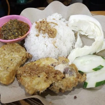 Rahmat Ayam Penyet 1 rahmat ayam penyet