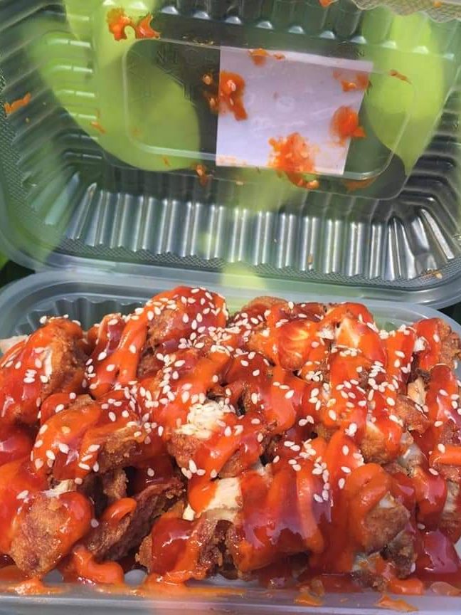 warung ayam penyet nia rosita