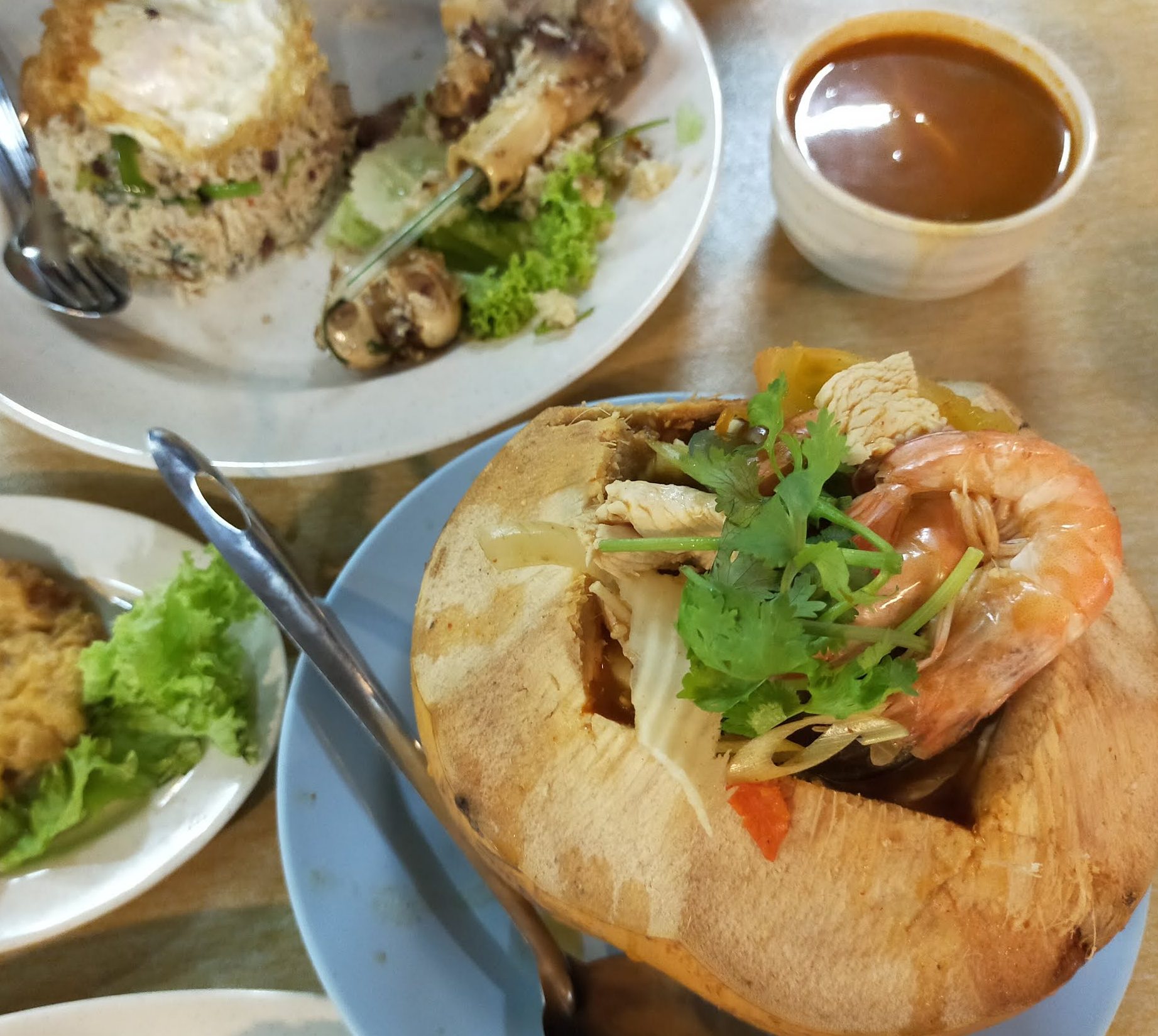 warung tomyam kelapa muda